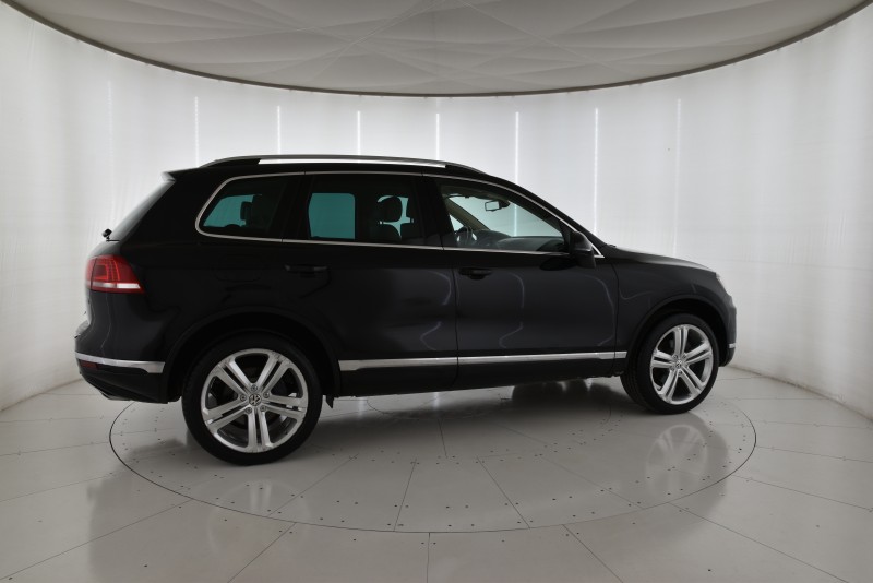 Volkswagen Touareg 3.0 V6 TDI 245 EXPLORE TIPTRONIC 8 GEN.II PH1