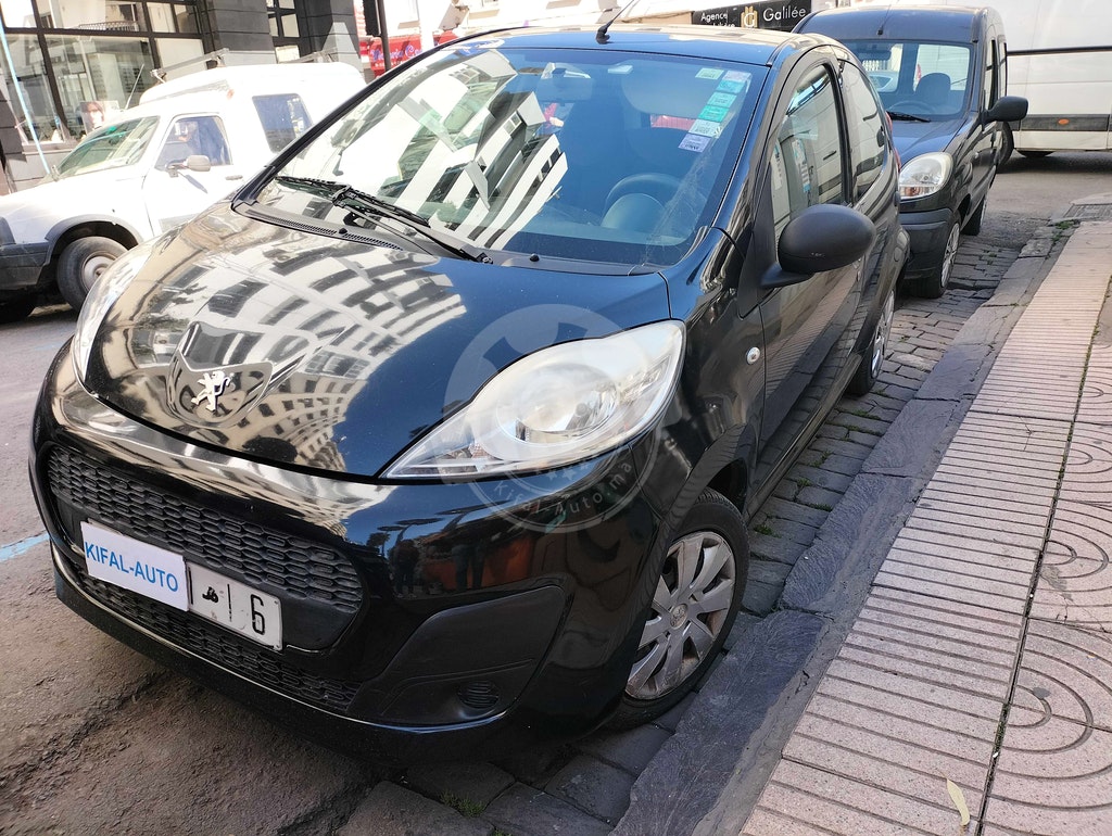 PEUGEOT 107